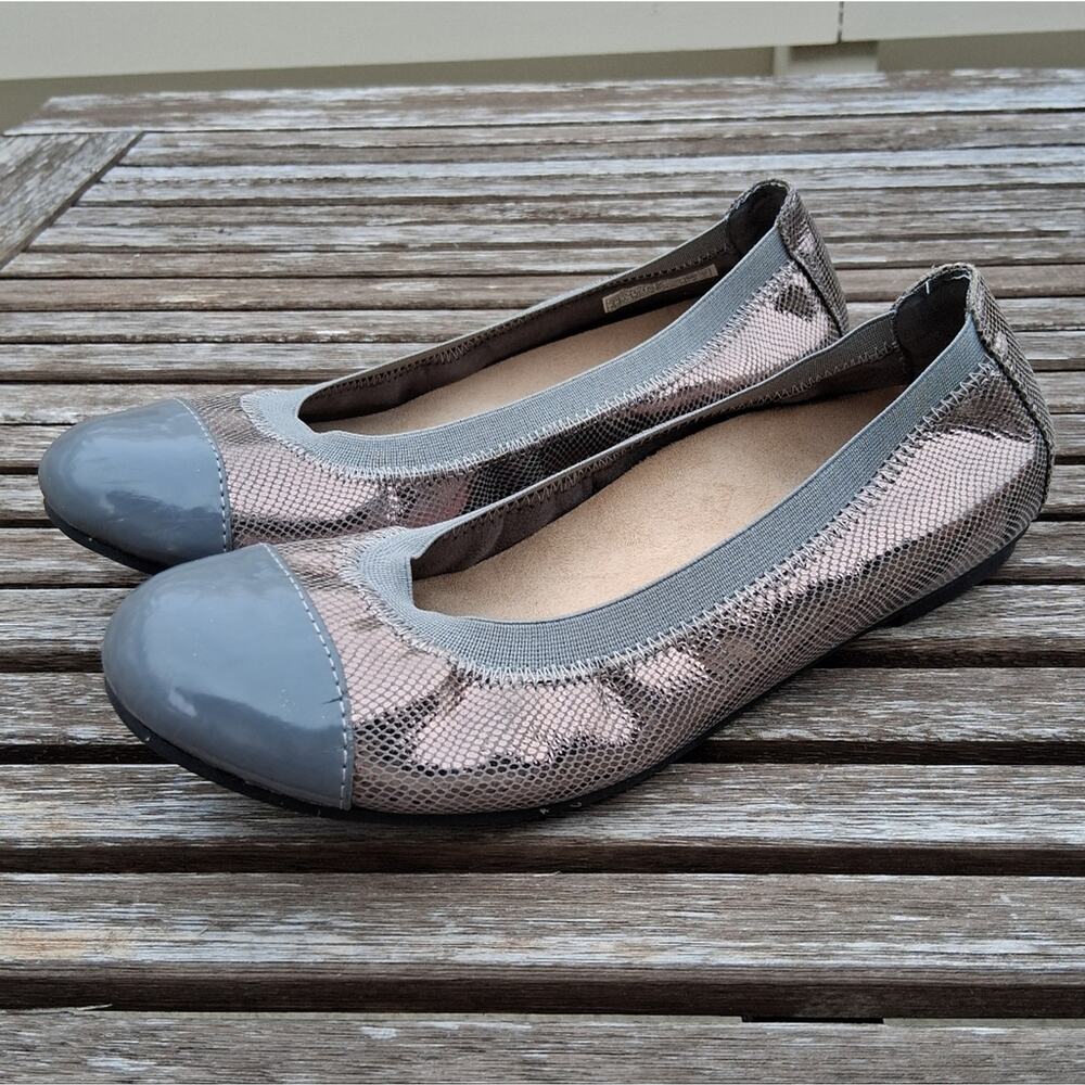 Vionic Allora Metallic Gray Ballet Flats Size 8